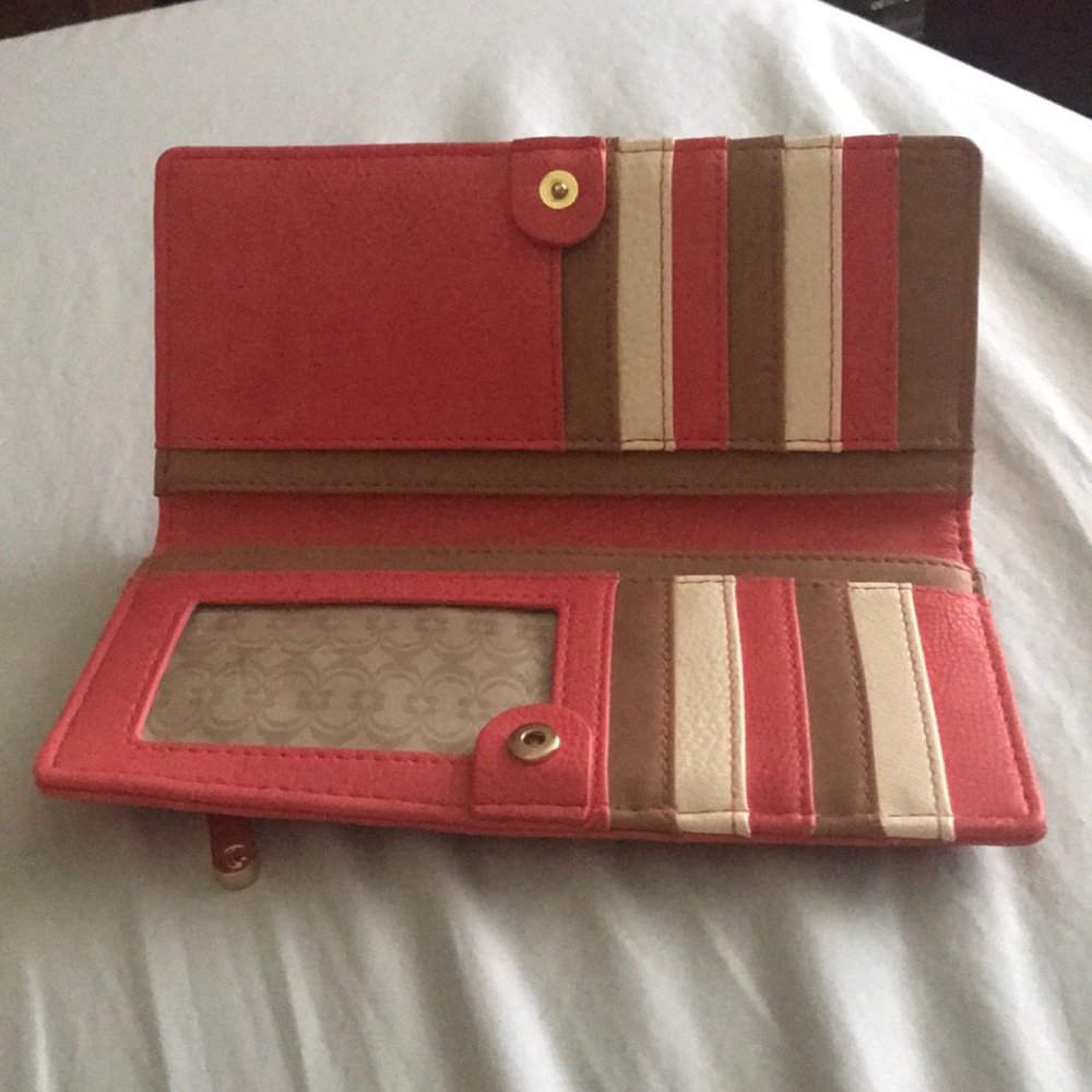 Charming Charlie Coral/White/Tan Wallet